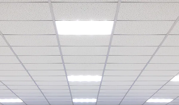 pannelli led in soffitto pannellato